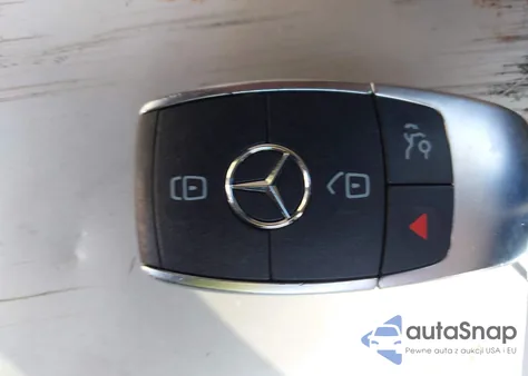 2020 Mercedes-Benz Glb 250 4Matic z USA, uszkodzony, nr VIN W1N4M4HB4LW026405